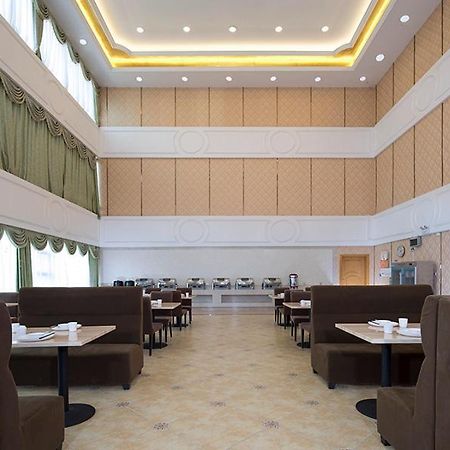 Vienna Classic Hotel Ganzhou Meilin Bagian luar foto